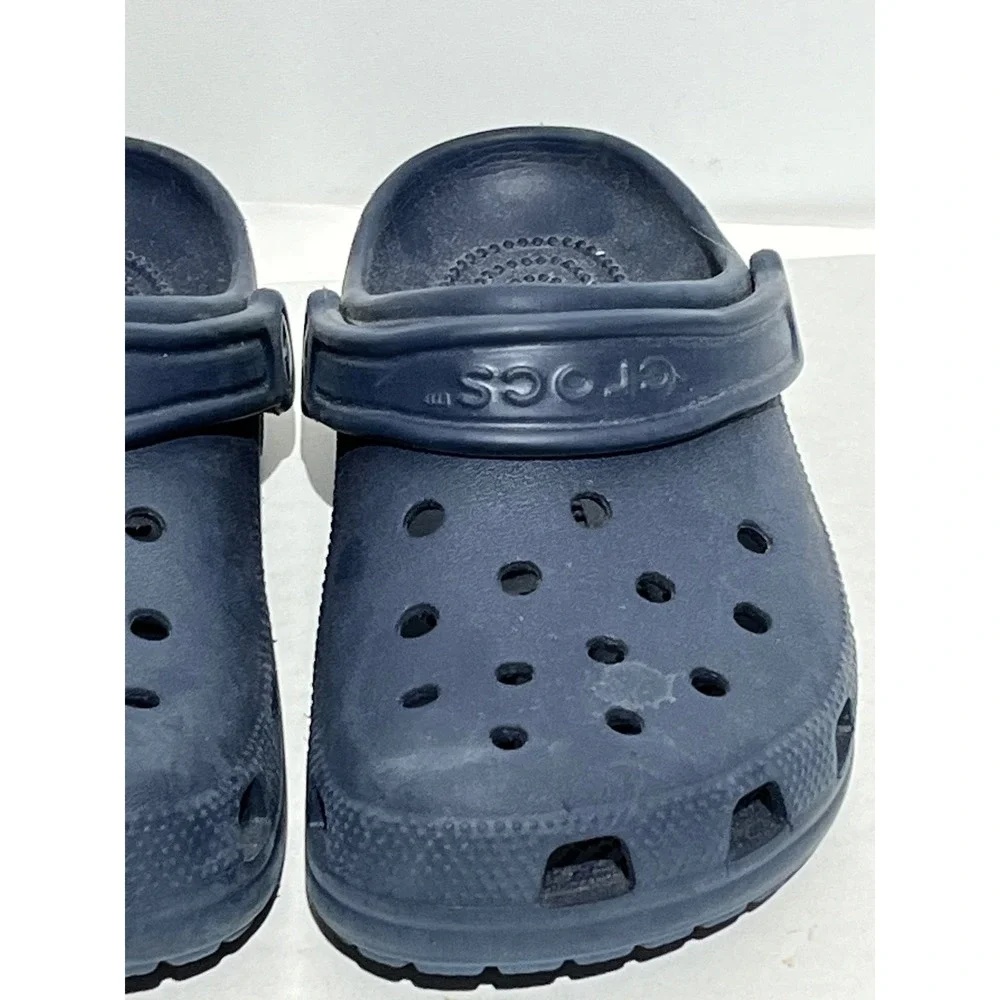 Crocs Classic Clog Navy Blue Mens 4 Womens 6 Water Friendly Slip On‎ Shoes